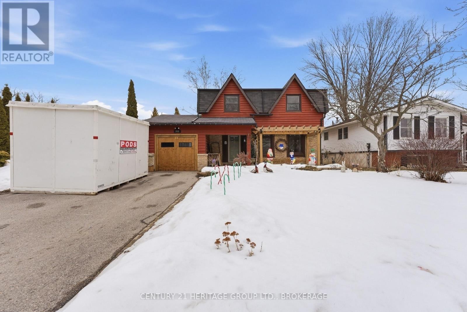 205 KEEWATIN STREET Image 3