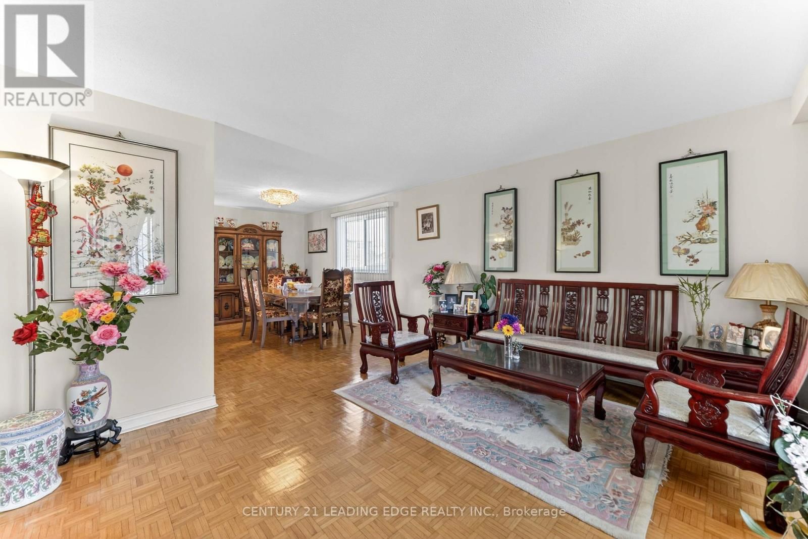 36 LAWNMERE CRESCENT Image 10