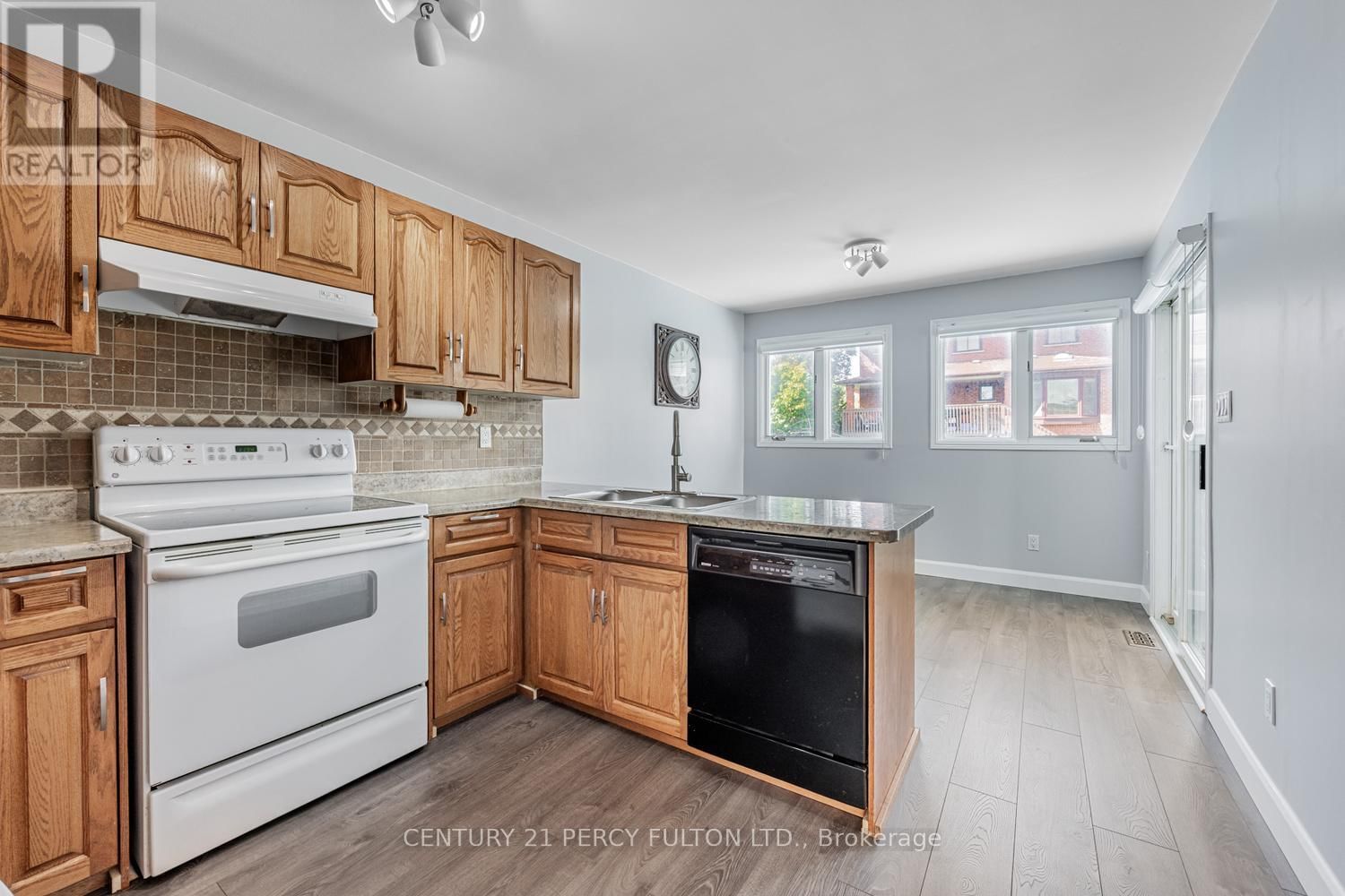 34 KINGSWOOD DRIVE NORTH Image 14