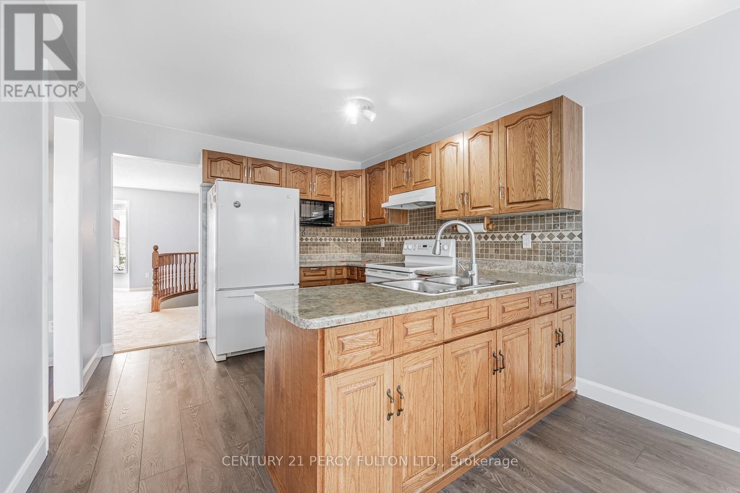 34 KINGSWOOD DRIVE NORTH Image 16