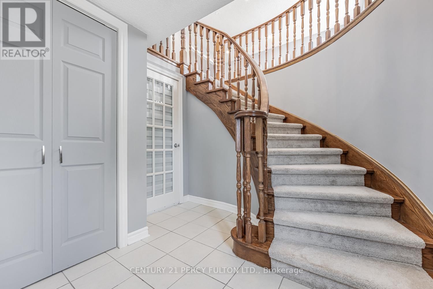 34 KINGSWOOD DRIVE NORTH Image 3