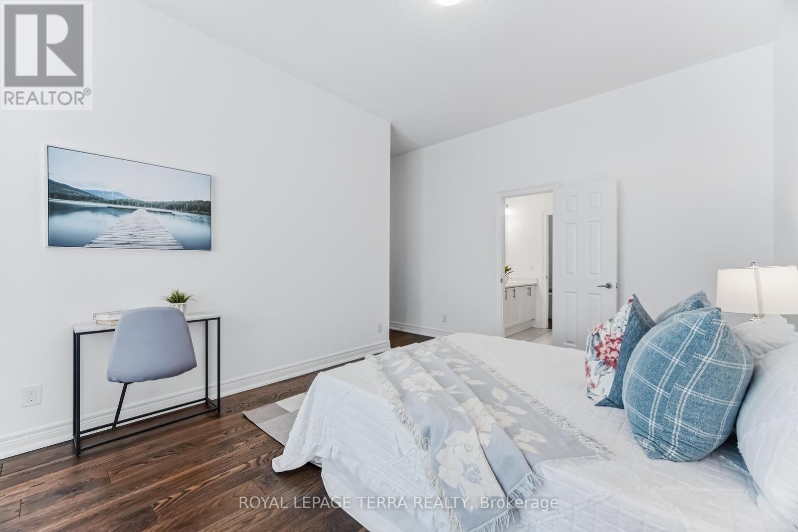 11 LOCKTON STREET Image 30