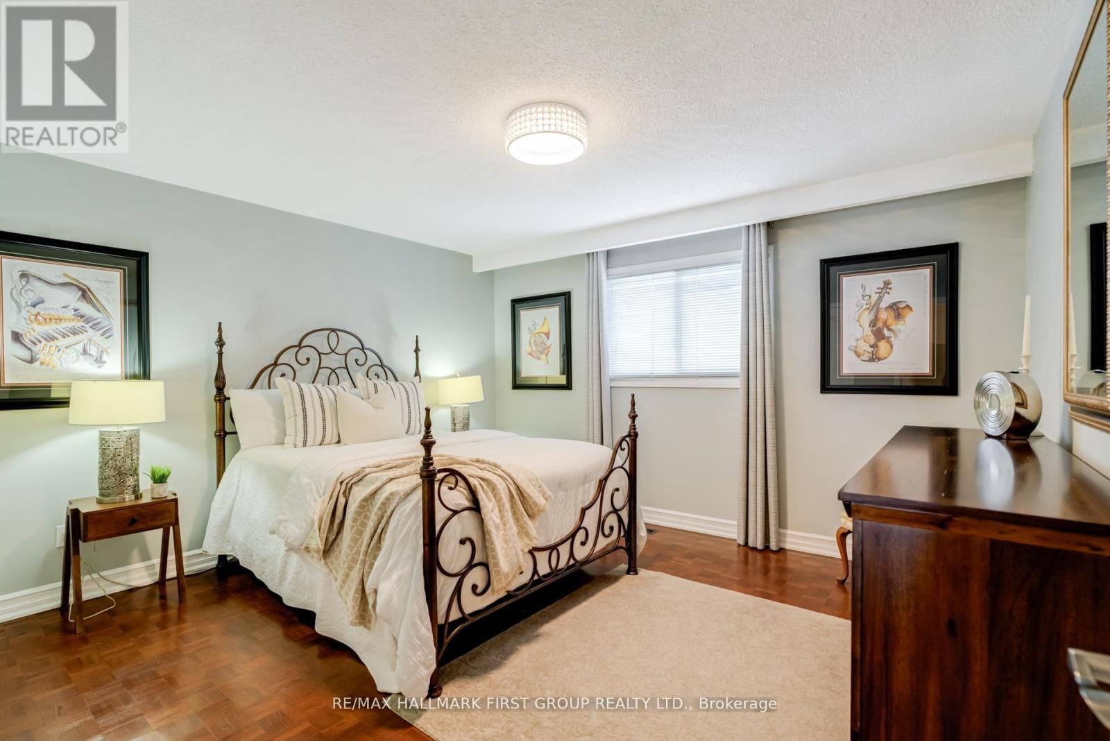 520 MCLEOD CRESCENT Image 13