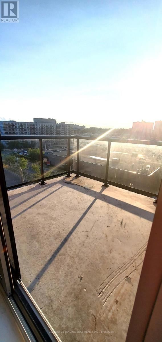 906 - 3655 KINGSTON ROAD Image 11