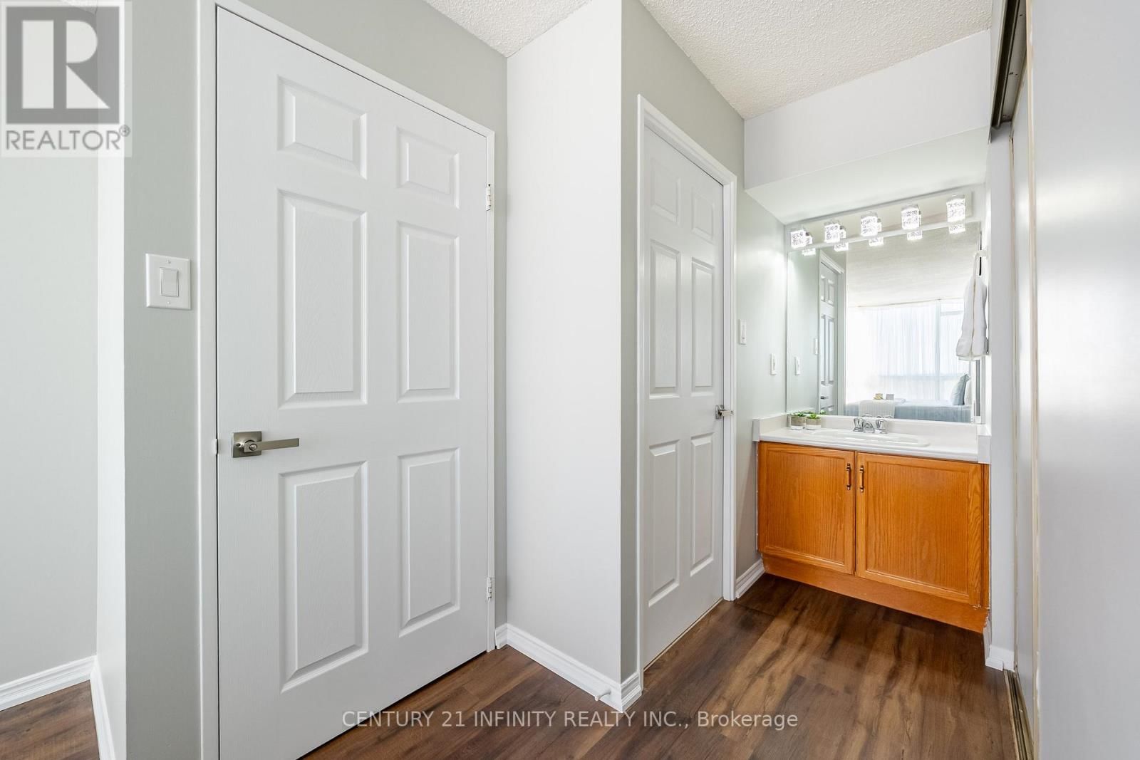 1206 - 5 GREYSTONE WALK DRIVE Image 16