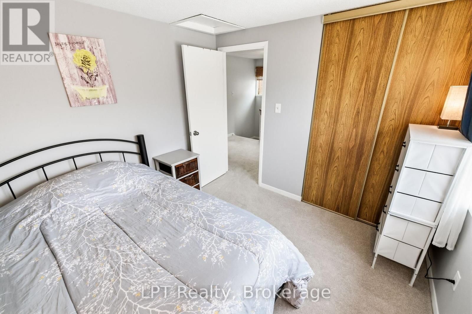 152 RAVENSCROFT ROAD Image 23