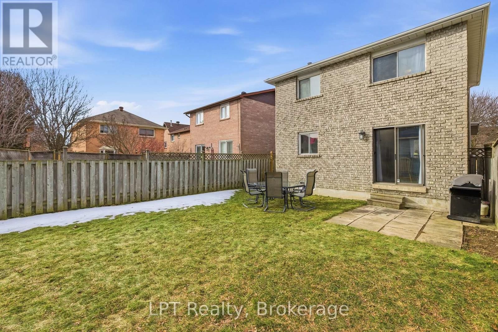 152 RAVENSCROFT ROAD Image 34