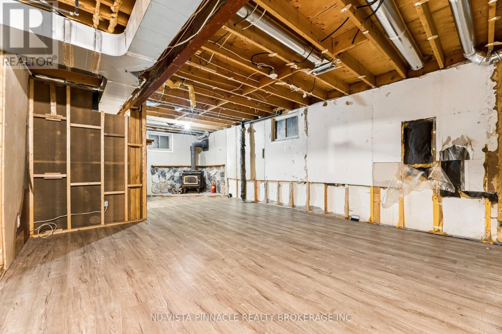 1627 ALWIN CIRCLE Image 28