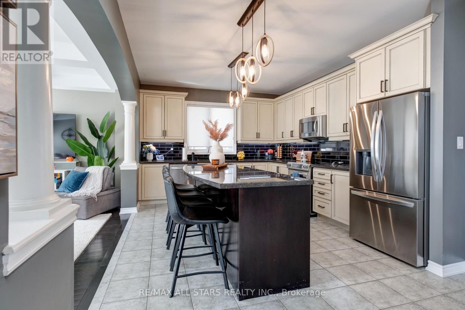 45 JARROW CRESCENT Image 17