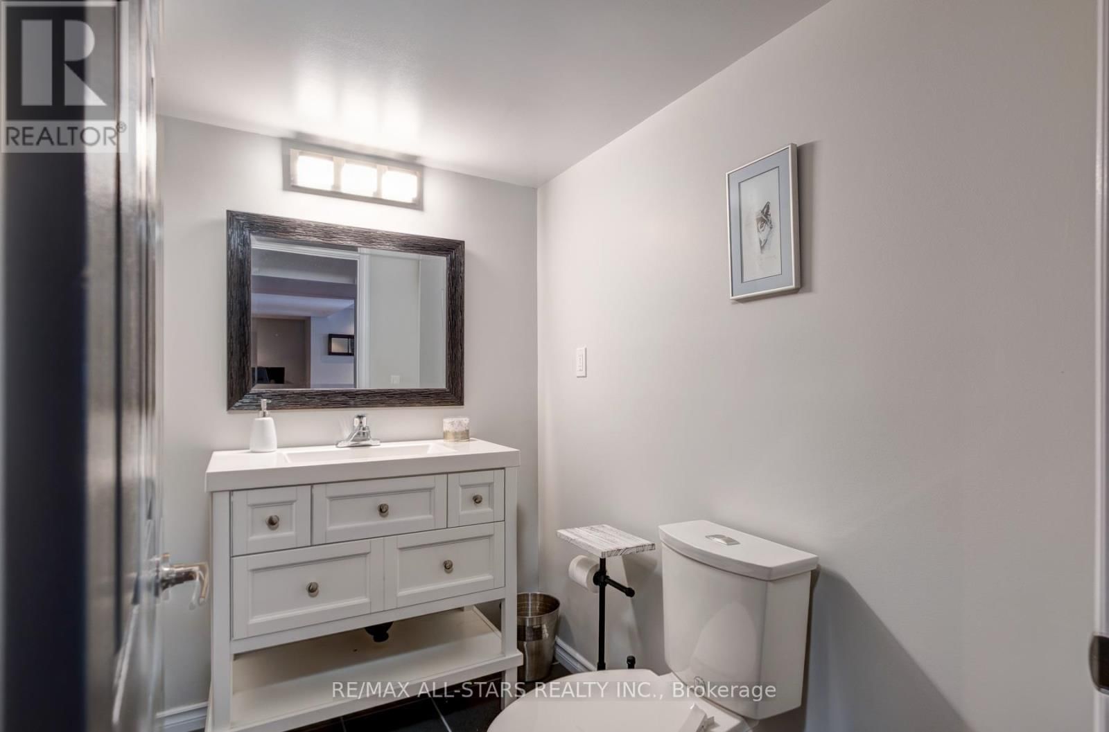 45 JARROW CRESCENT Image 36