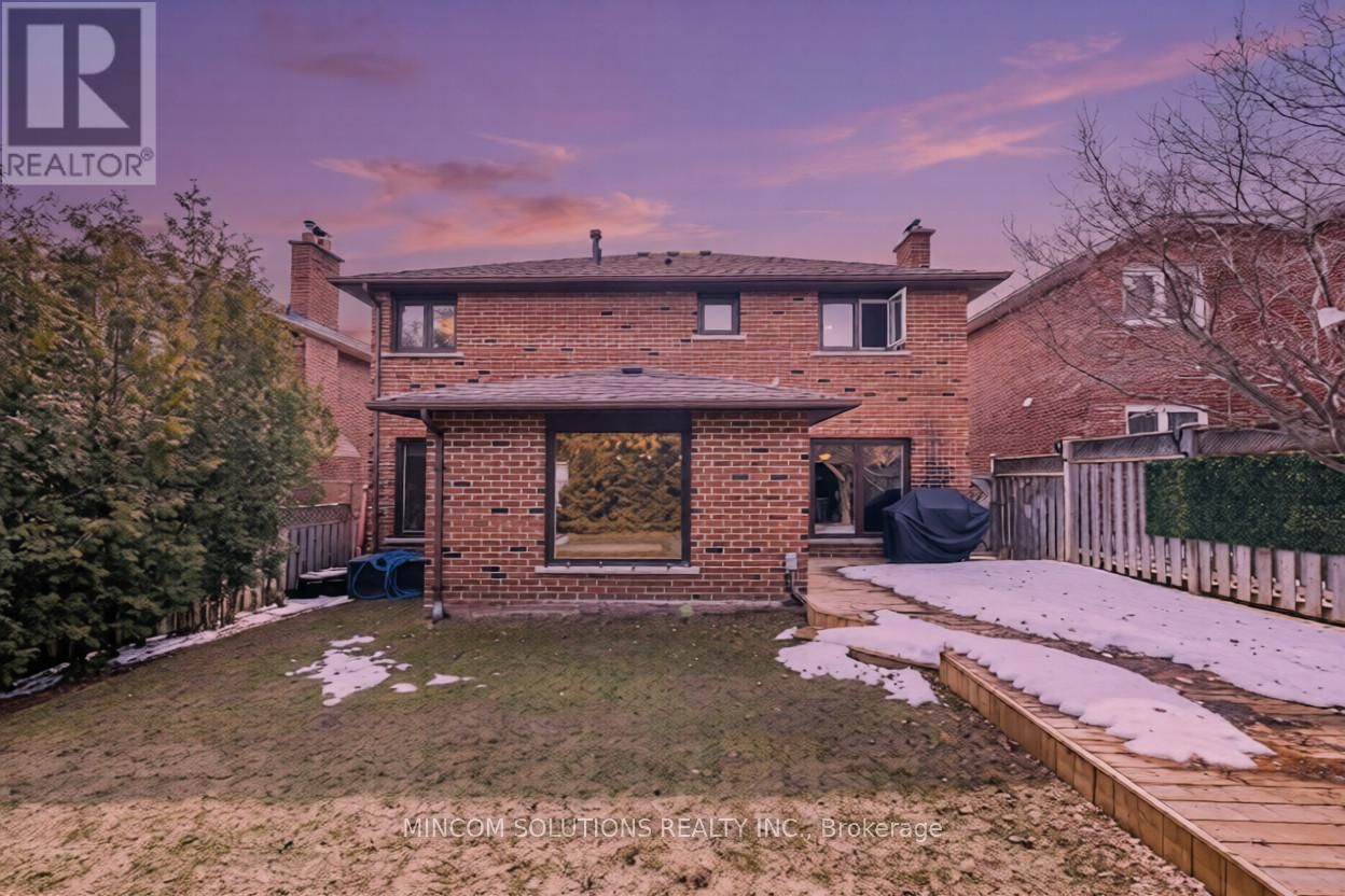 501 SUNDOWN CRESCENT Image 50