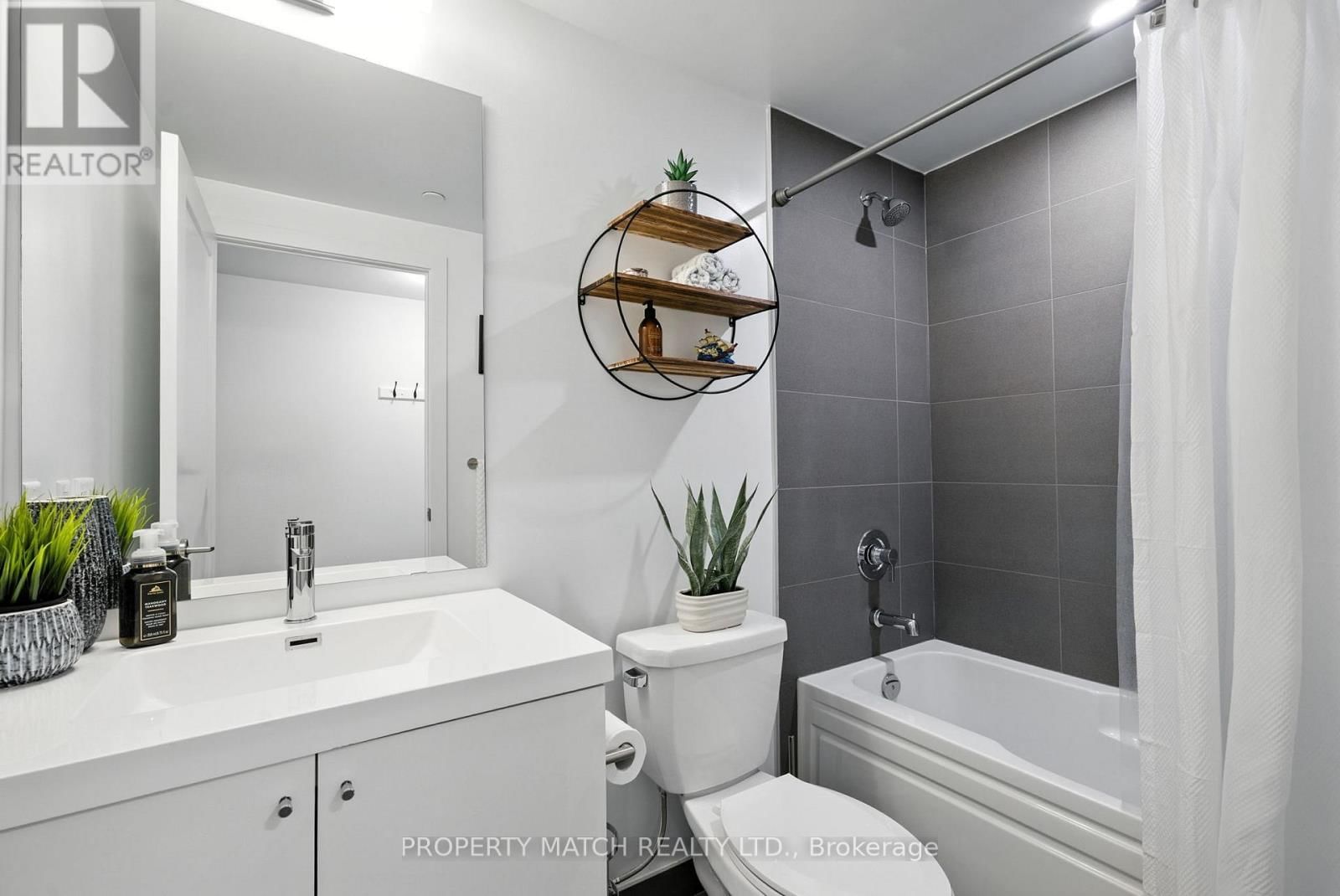 802 - 2545 SIMCOE STREET NORTH Image 14