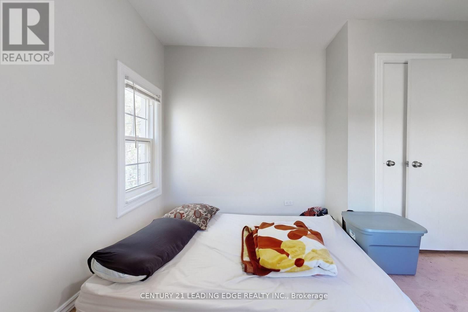 A - 21 WEXFORD BOULEVARD Image 27