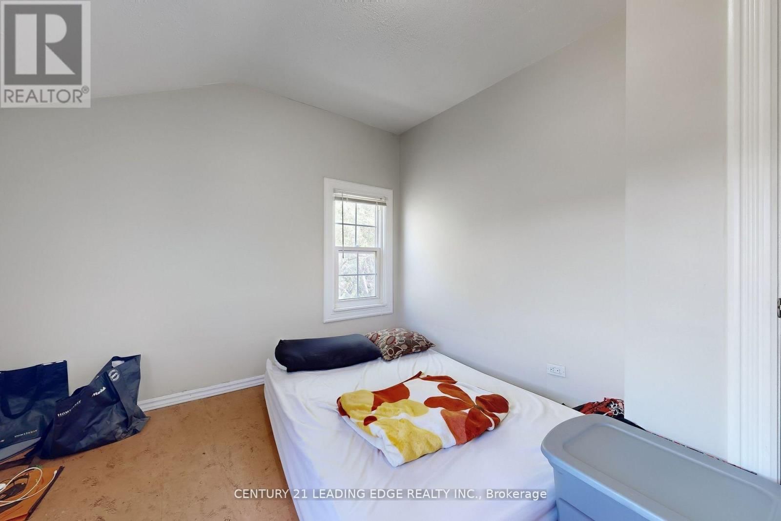 B - 21 WEXFORD BOULEVARD Image 26