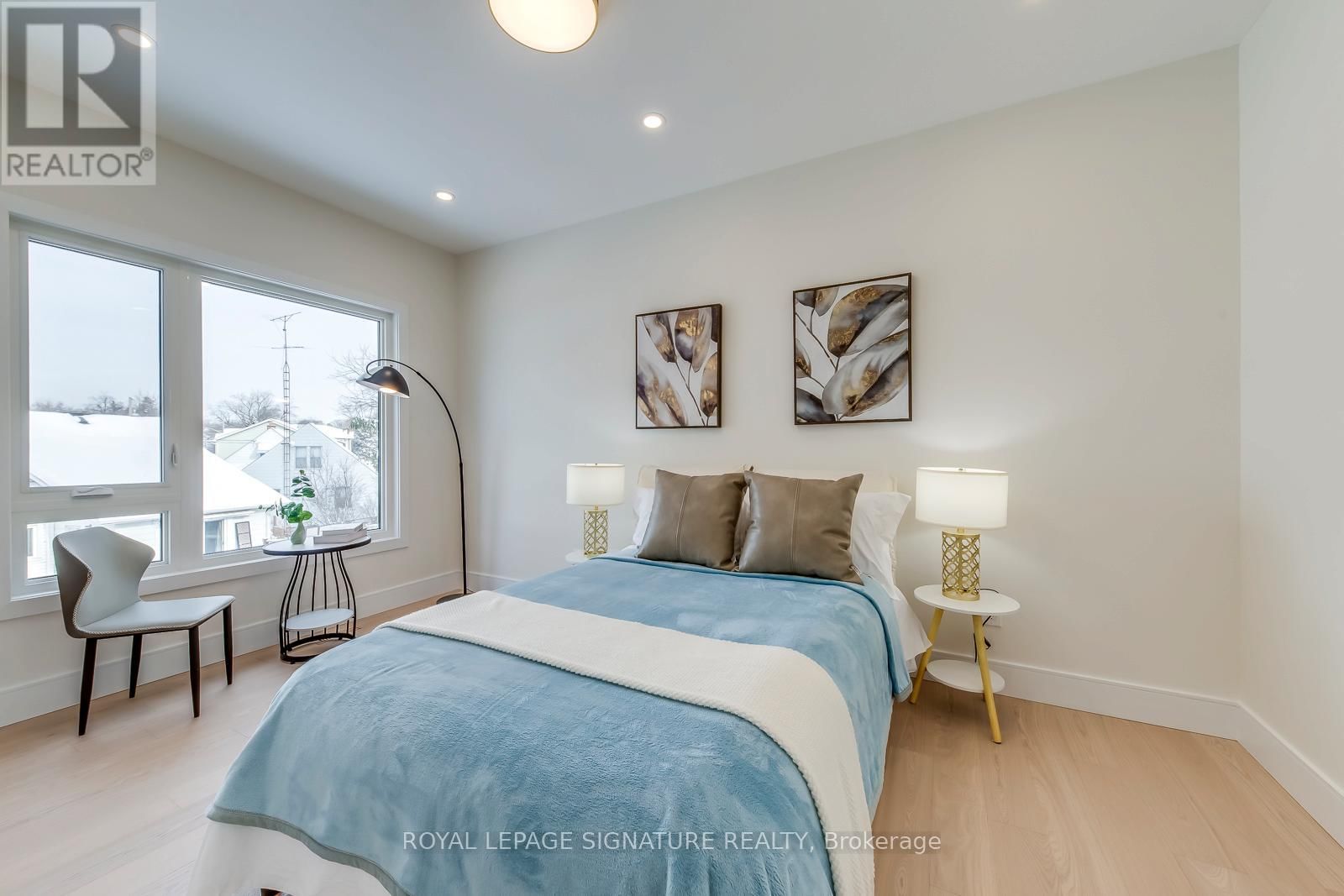 24 MERRITT ROAD Image 20