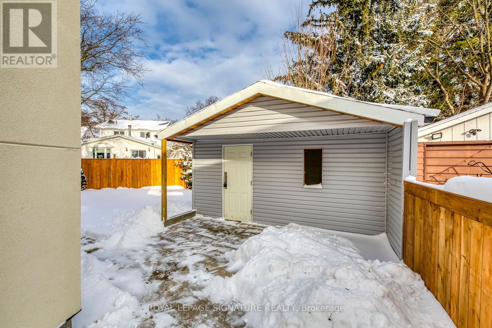 24 MERRITT ROAD Image 45