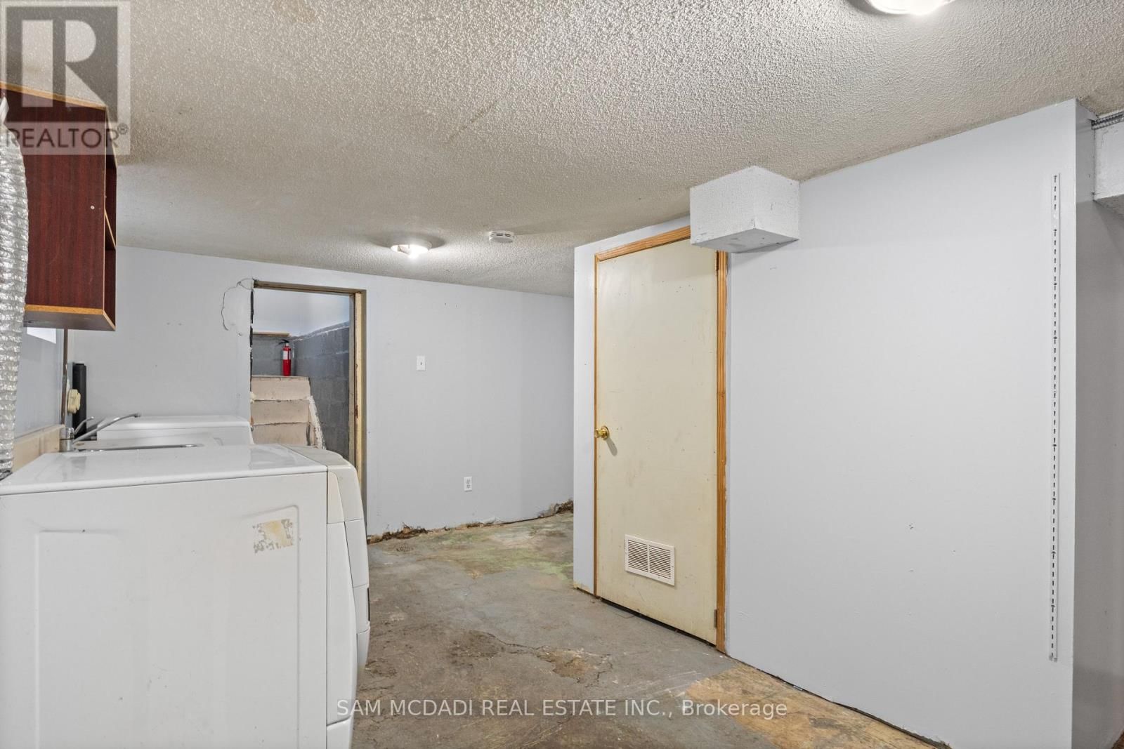 259 MILVERTON BOULEVARD Image 26