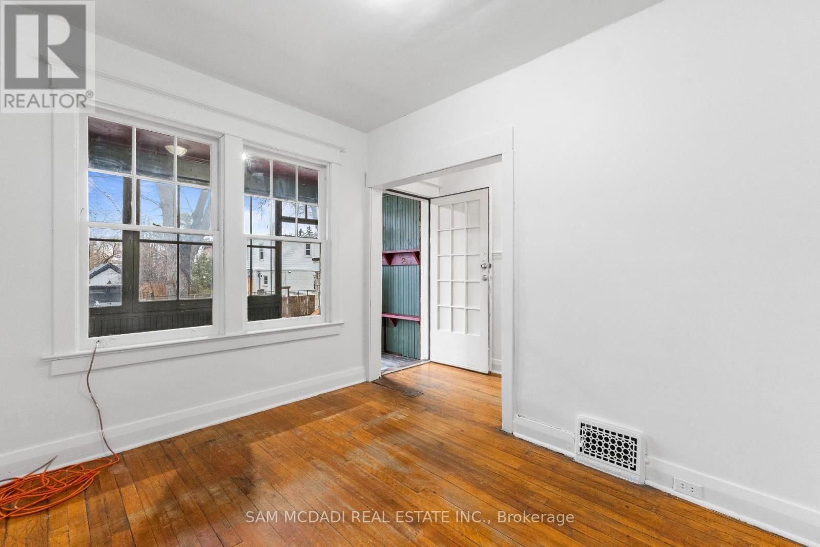 259 MILVERTON BOULEVARD Image 6