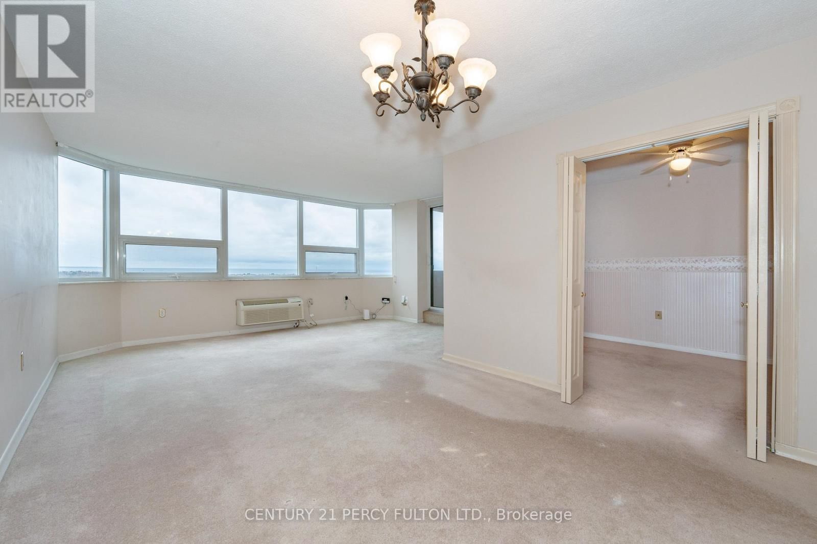 1403 - 121 LING ROAD Image 11