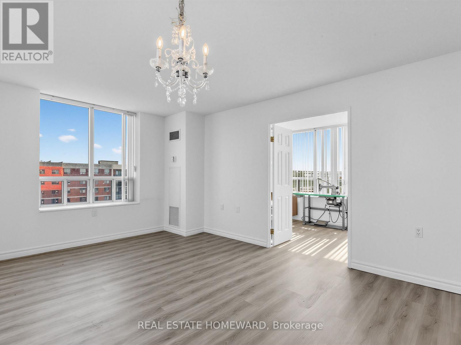 1102 - 2800 WARDEN AVENUE Image 5