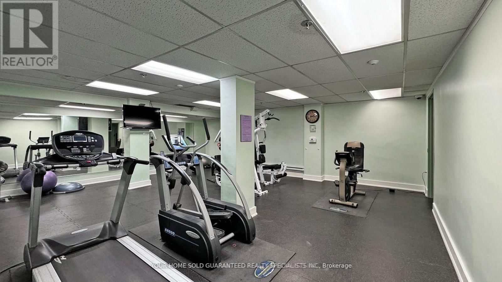 602 - 2721 VICTORIA PARK AVENUE Image 24