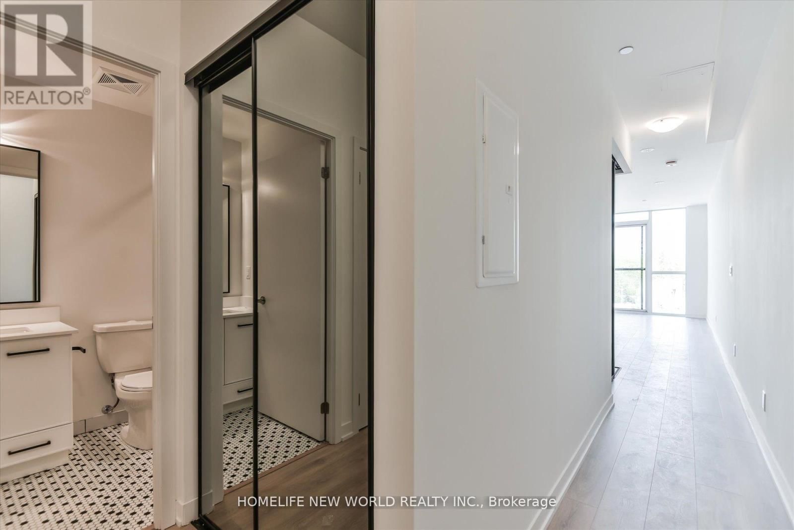 405 - 899 QUEEN STREET EAST Image 11