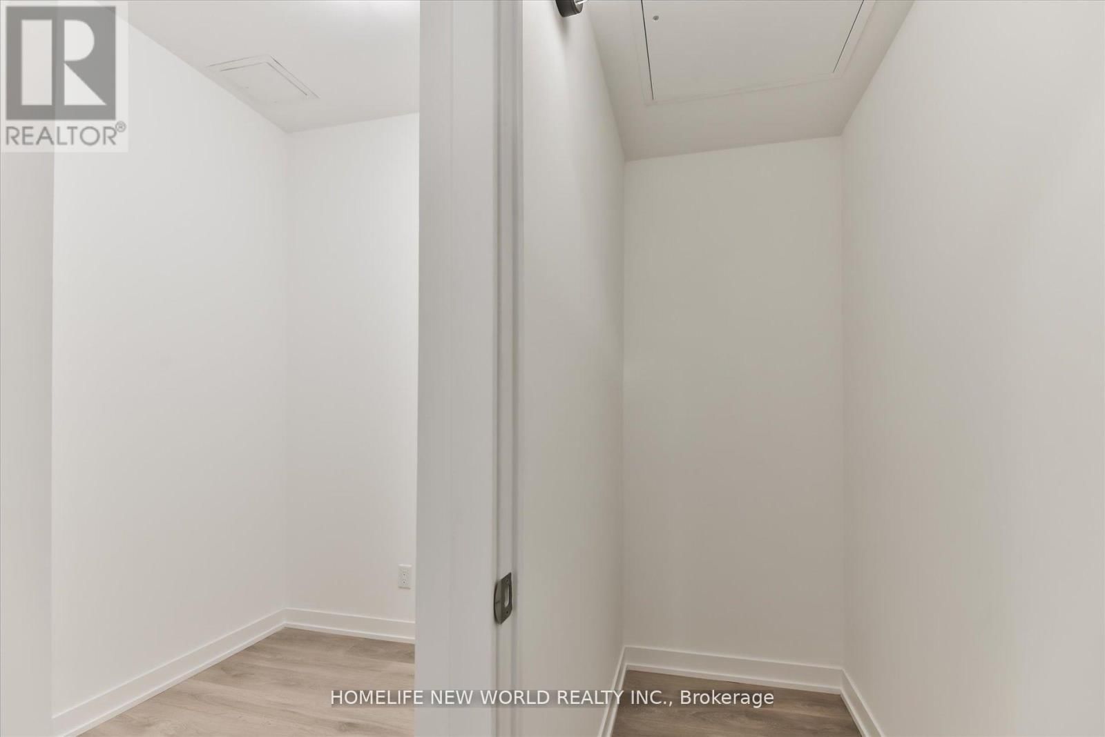 405 - 899 QUEEN STREET EAST Image 12