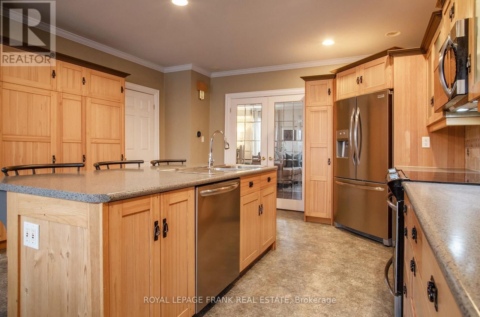 329 MCDONALD STREET Image 19