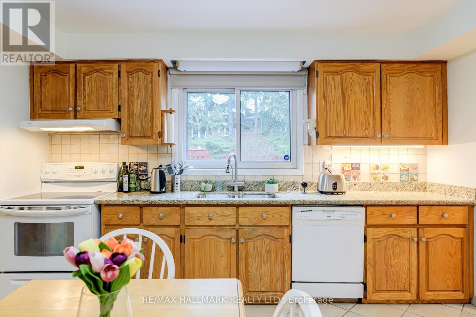 34 HARRINGAY CRESCENT Image 15