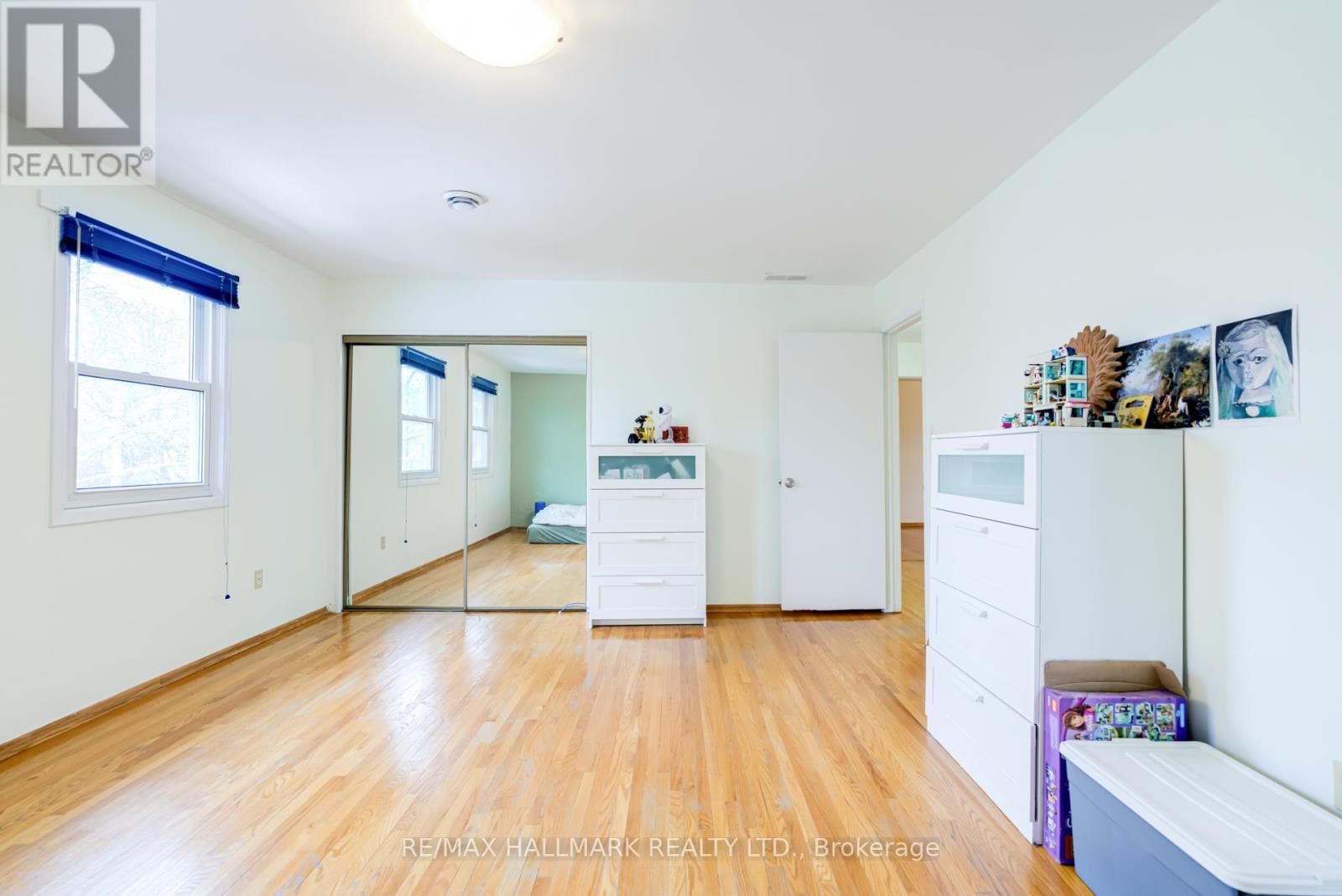 34 HARRINGAY CRESCENT Image 26