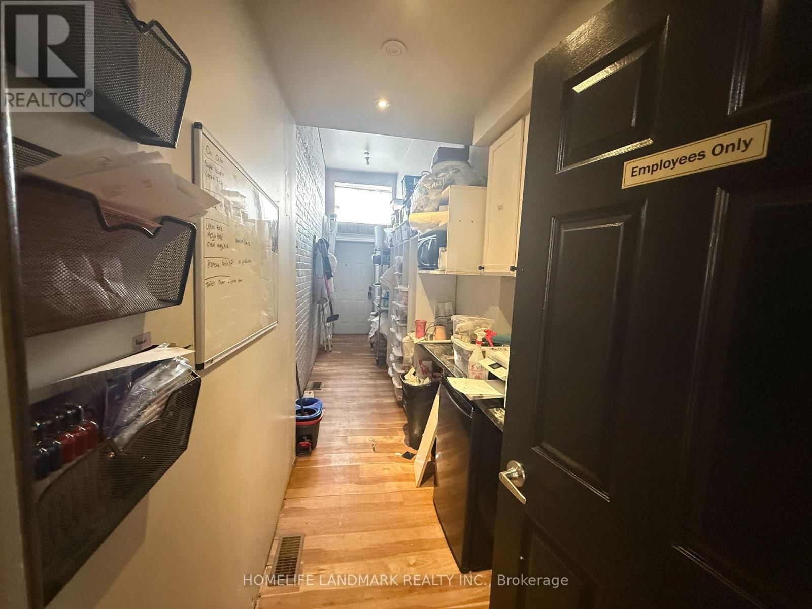 129 BROCK STREET SOUTH Image 10