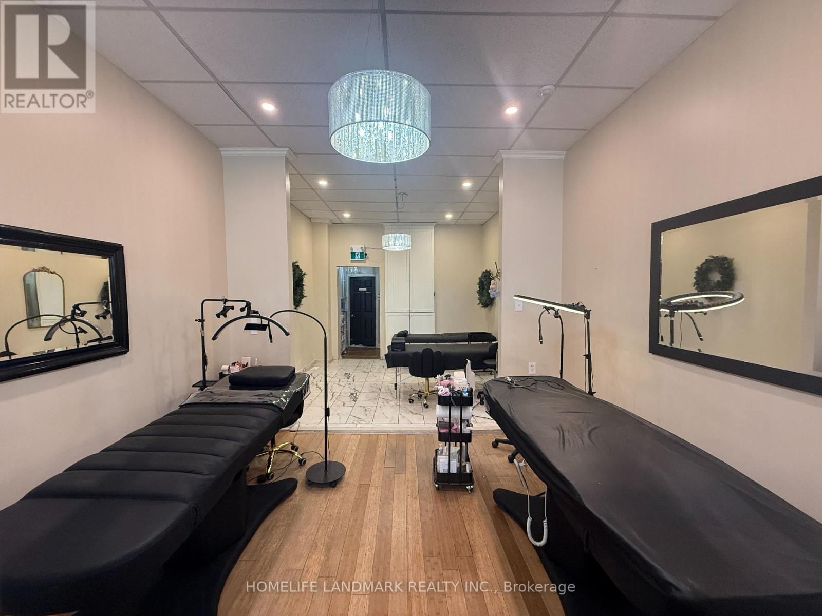 129 BROCK STREET SOUTH Image 6