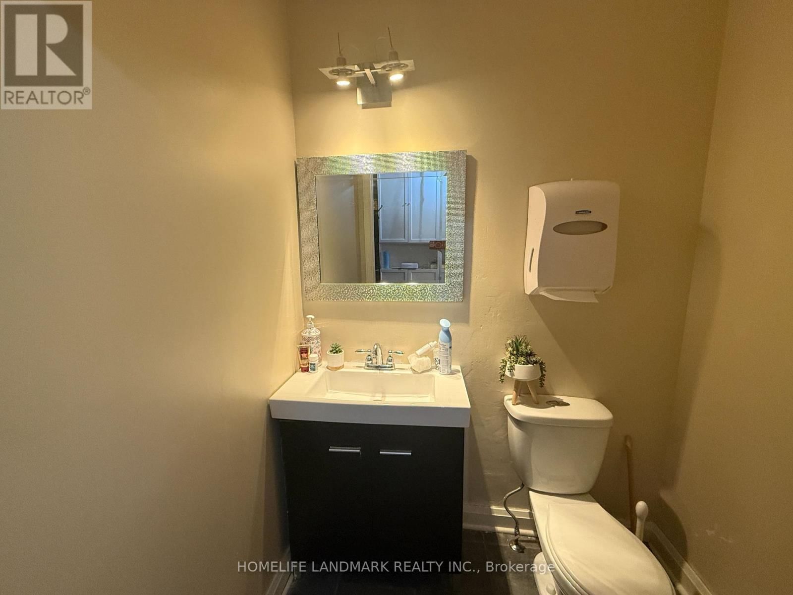 129 BROCK STREET SOUTH Image 8