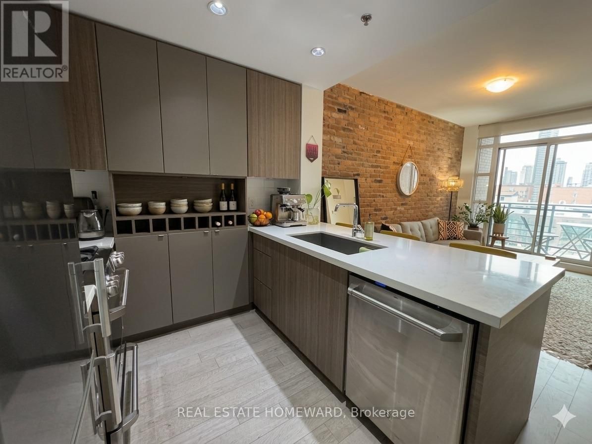 407 - 88 COLGATE AVENUE Image 1