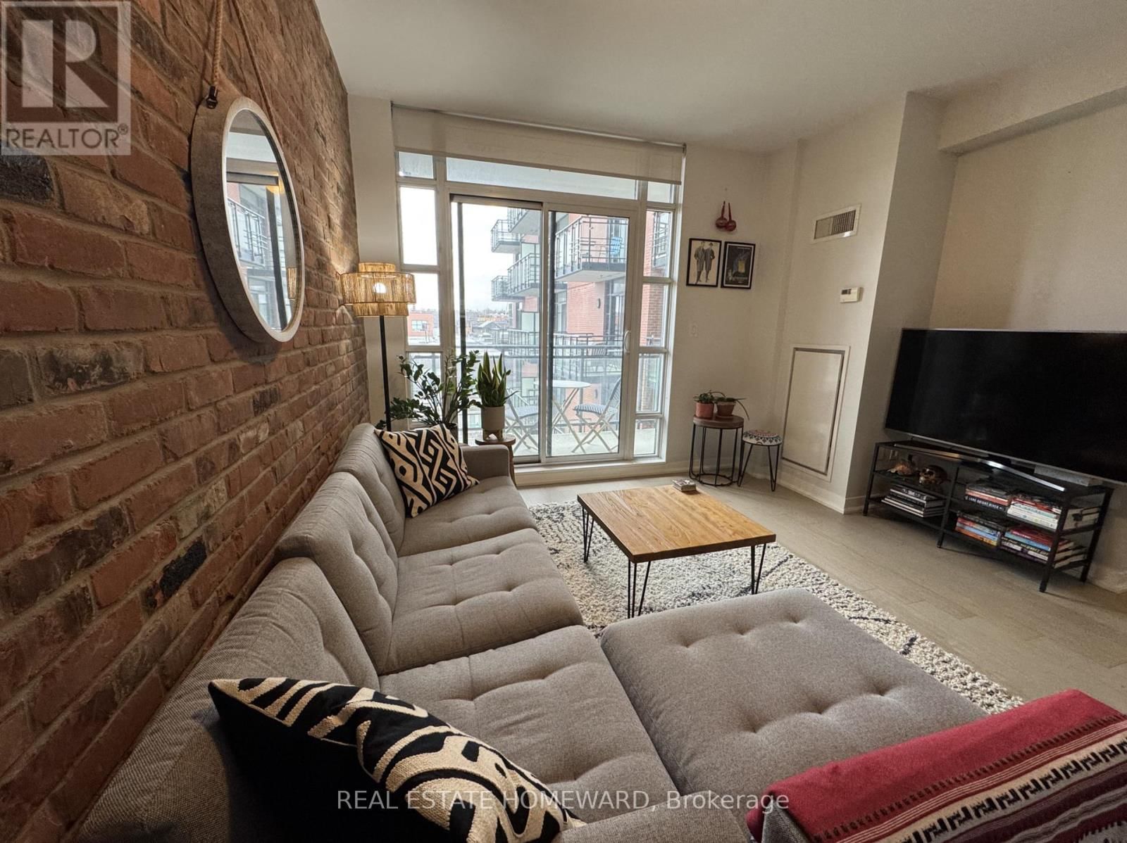 407 - 88 COLGATE AVENUE Image 4