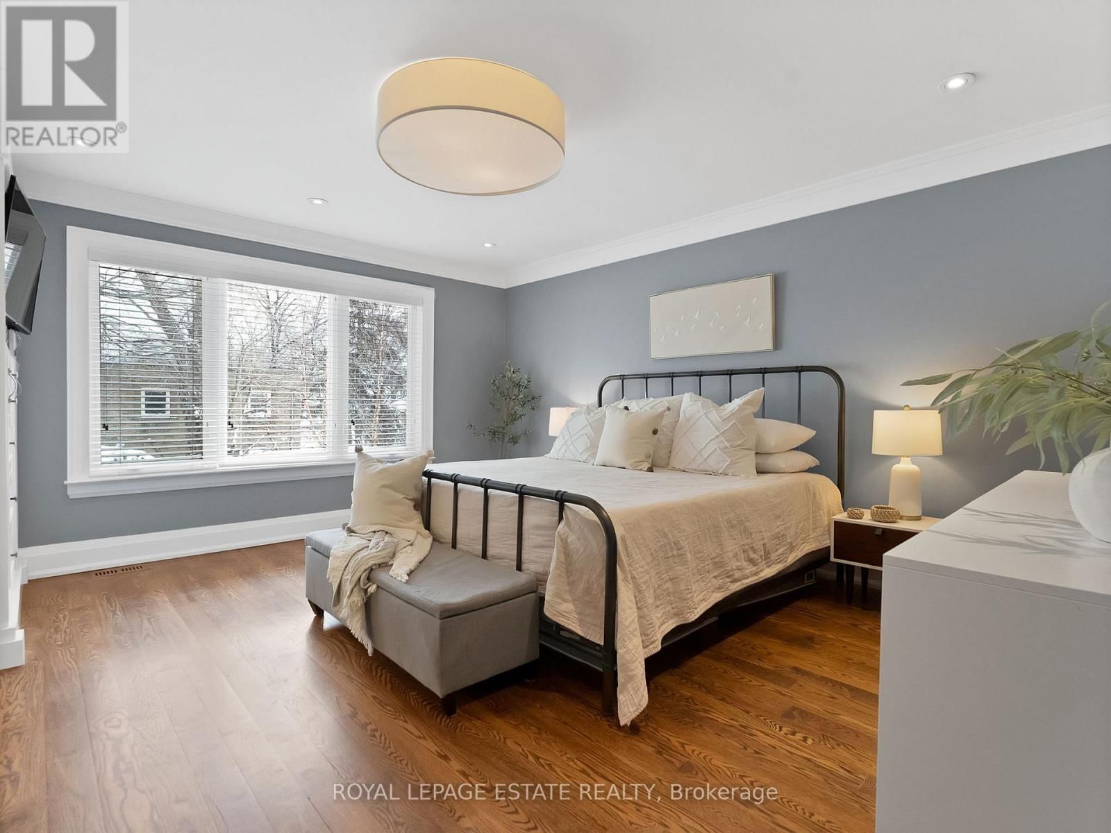 19 RED DEER AVENUE Image 14