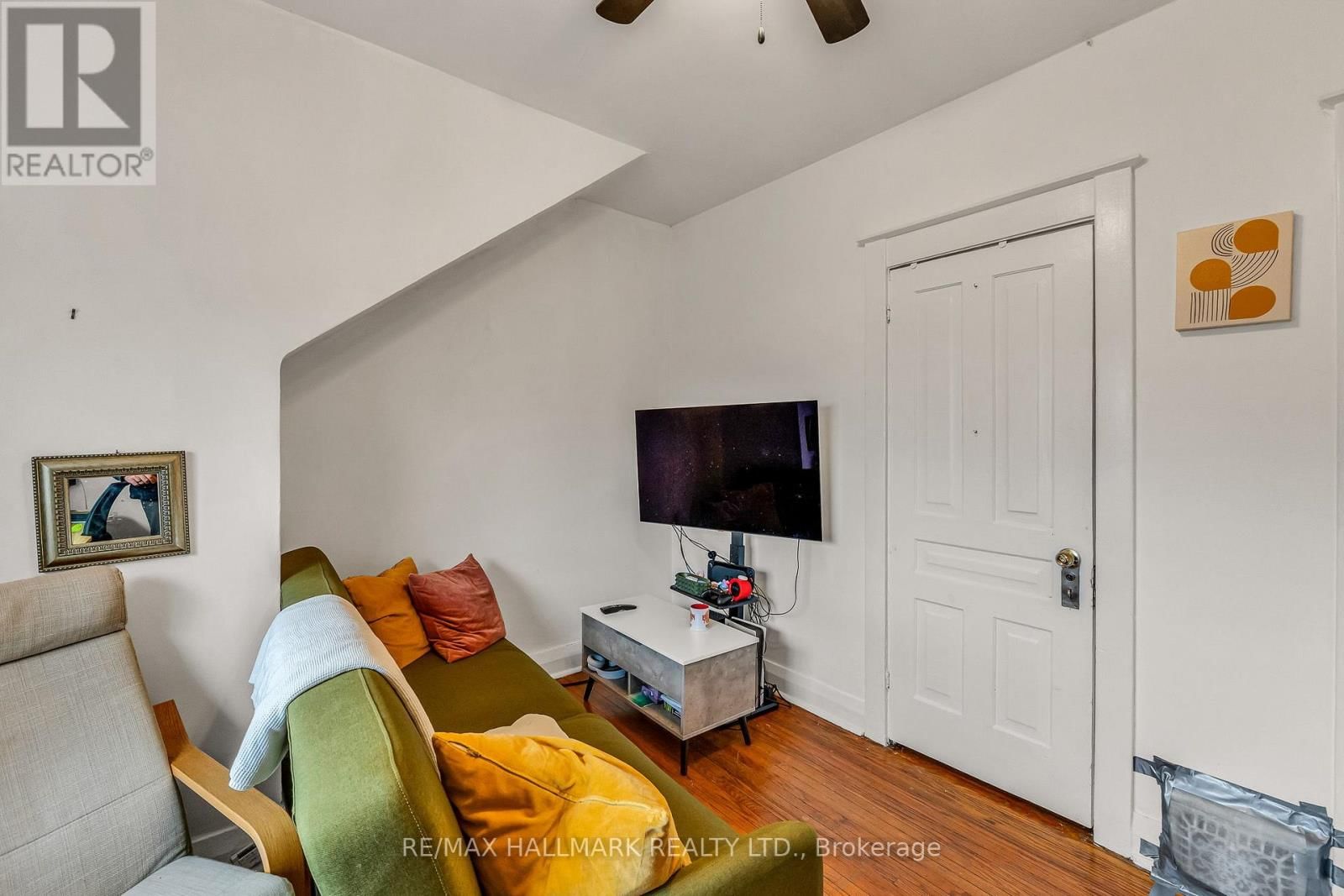 20 KELVIN AVENUE Image 19