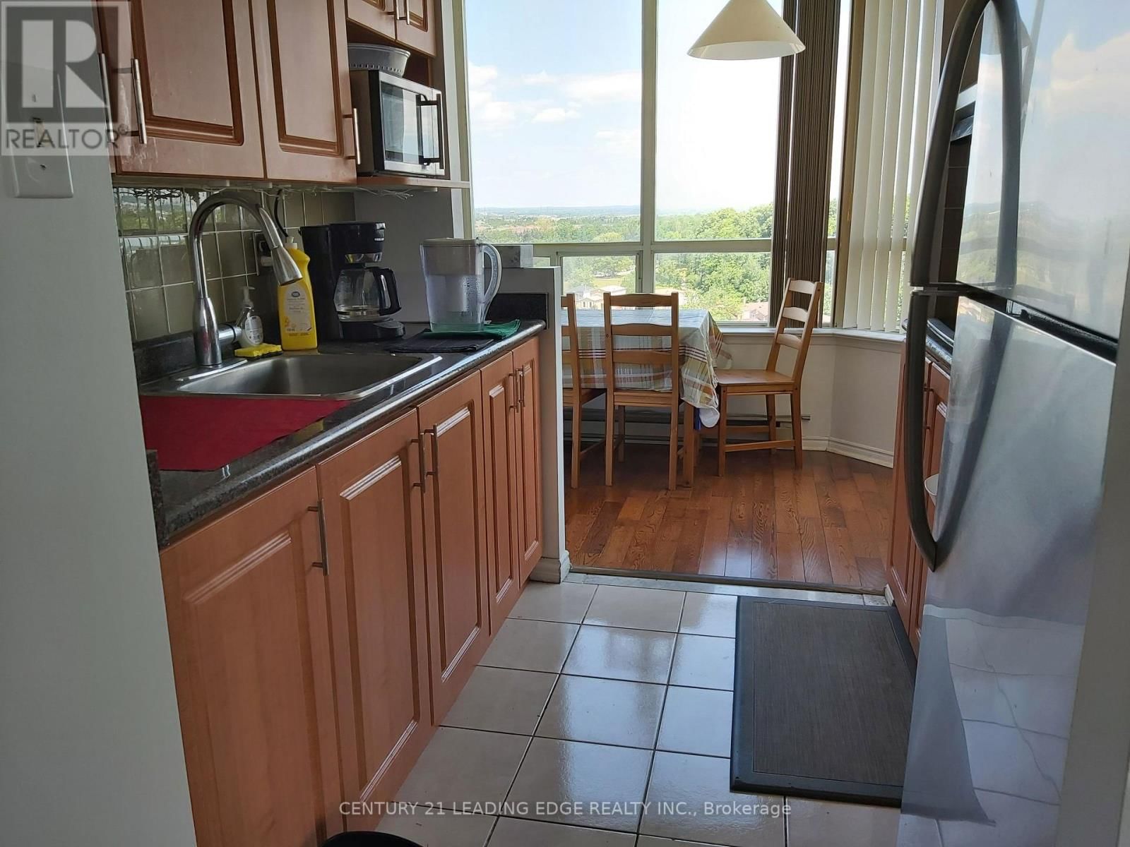 1011 - 160 ALTON TOWERS CIRCLE Image 2