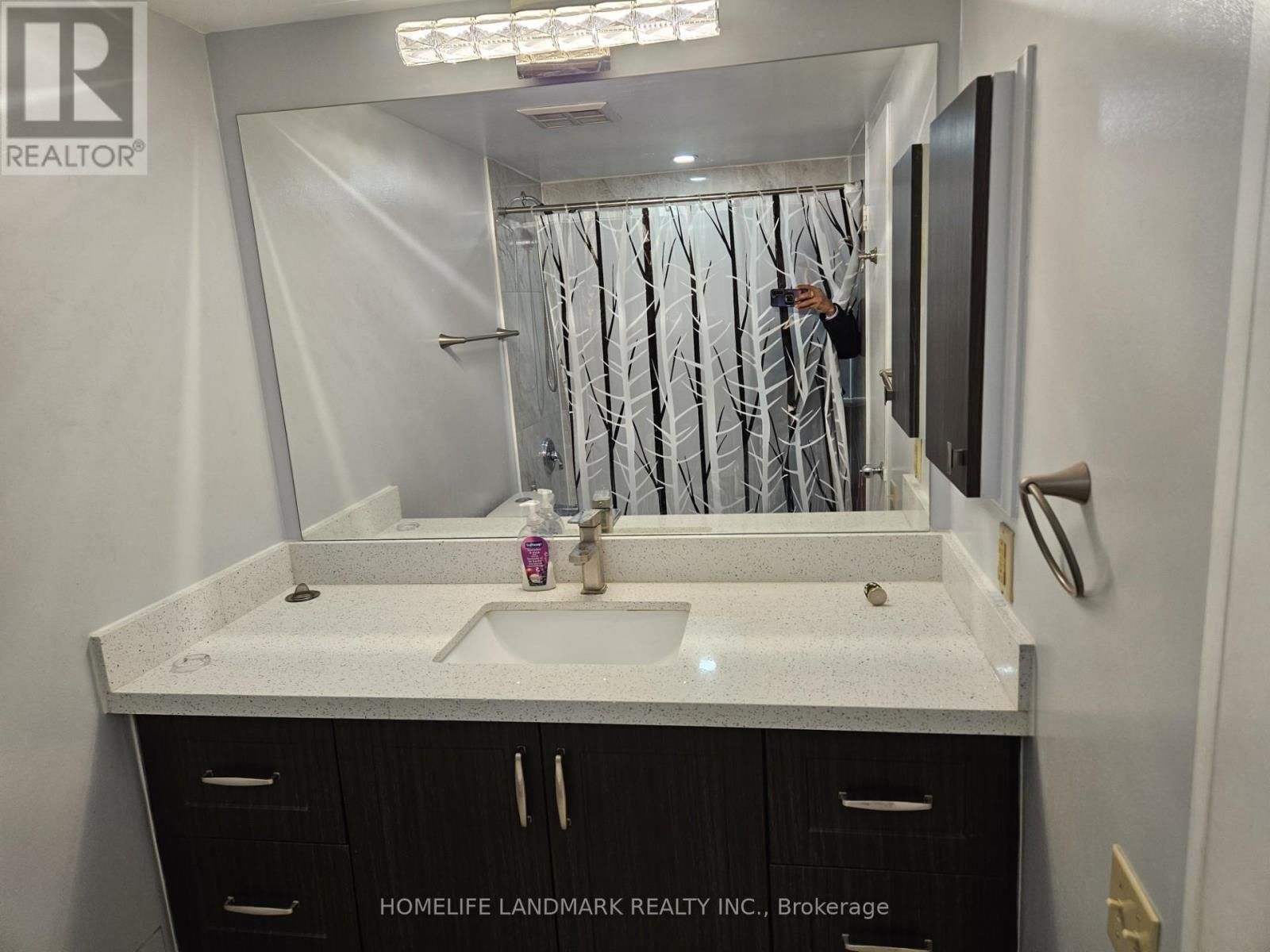 605 - 2460 EGLINTON AVENUE EAST Image 15