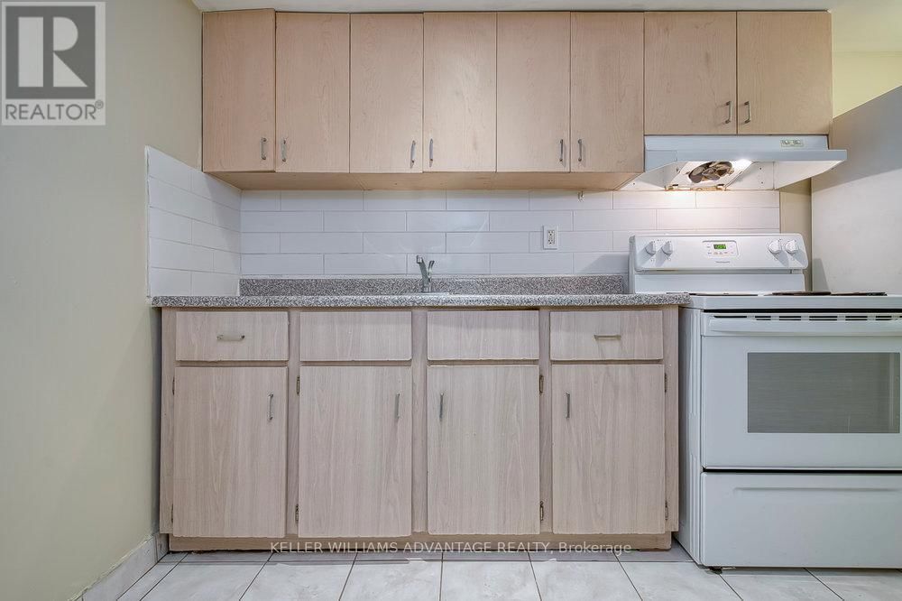 218 BROADVIEW AVENUE Image 28