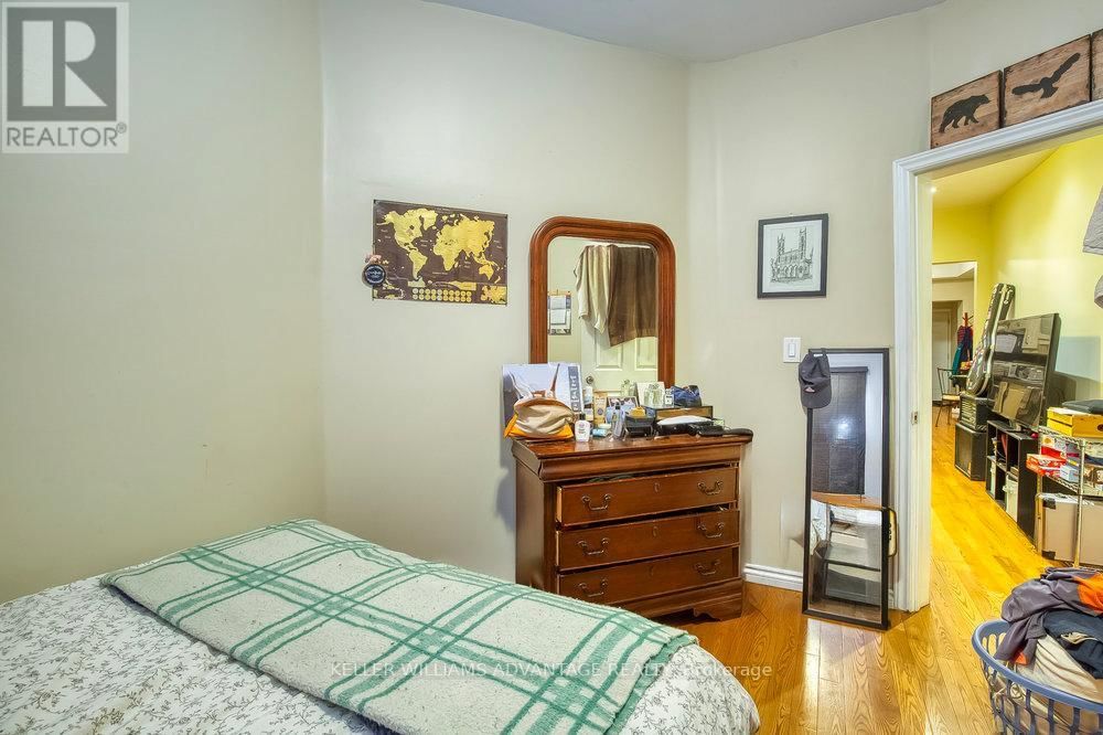 218 BROADVIEW AVENUE Image 6