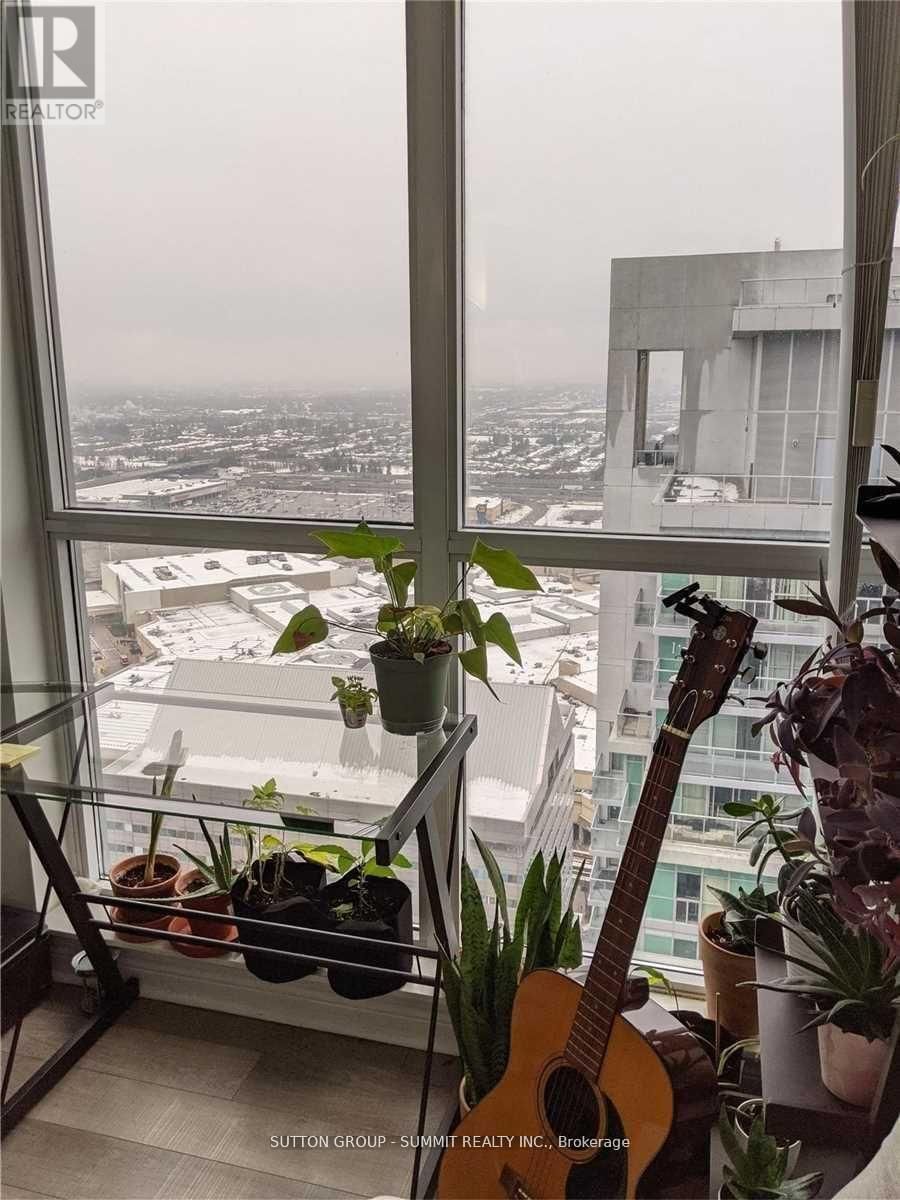 3904 - 50 TOWN CENTRE COURT Image 11