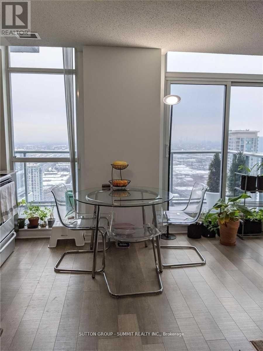 3904 - 50 TOWN CENTRE COURT Image 7