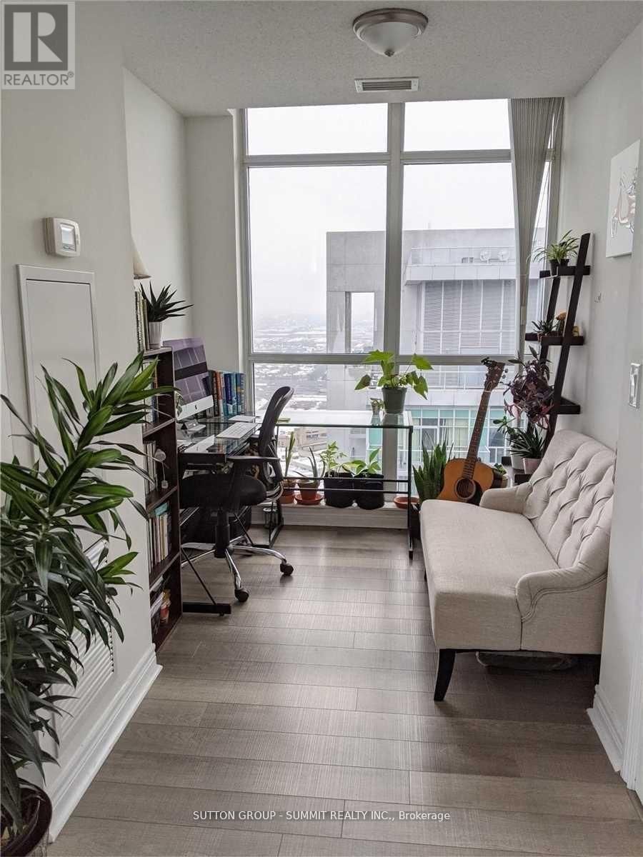 3904 - 50 TOWN CENTRE COURT Image 9