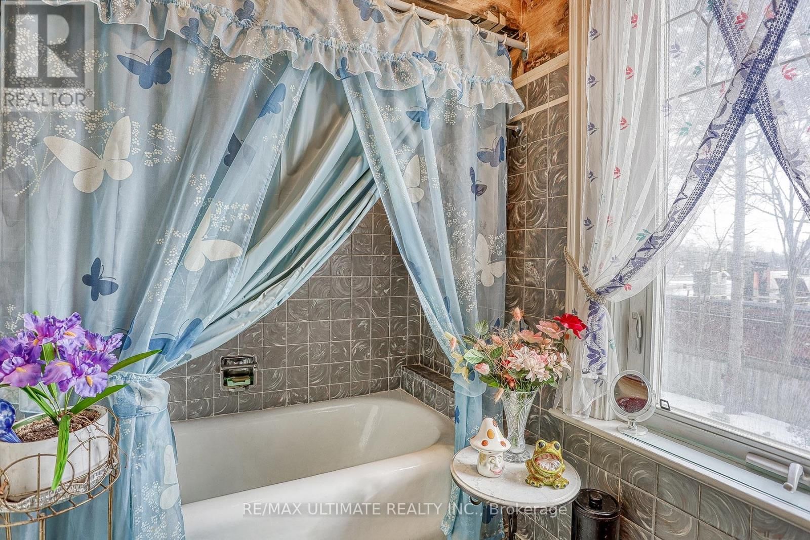 456 MANSE ROAD Image 31