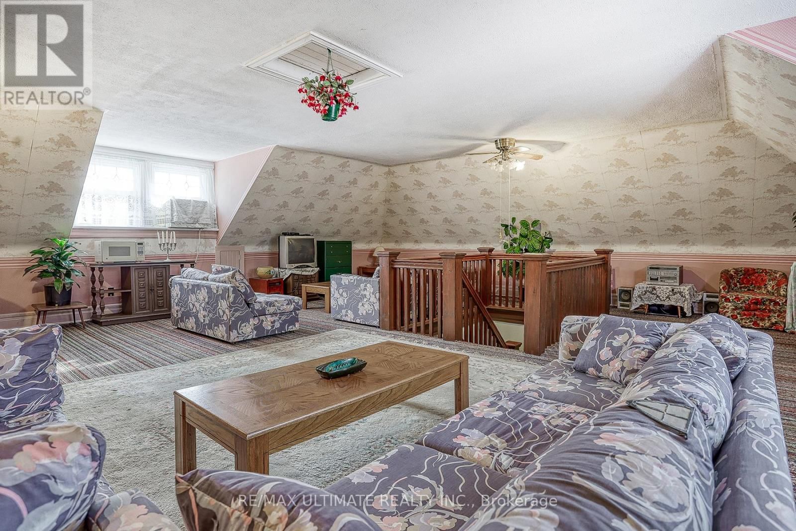 456 MANSE ROAD Image 39