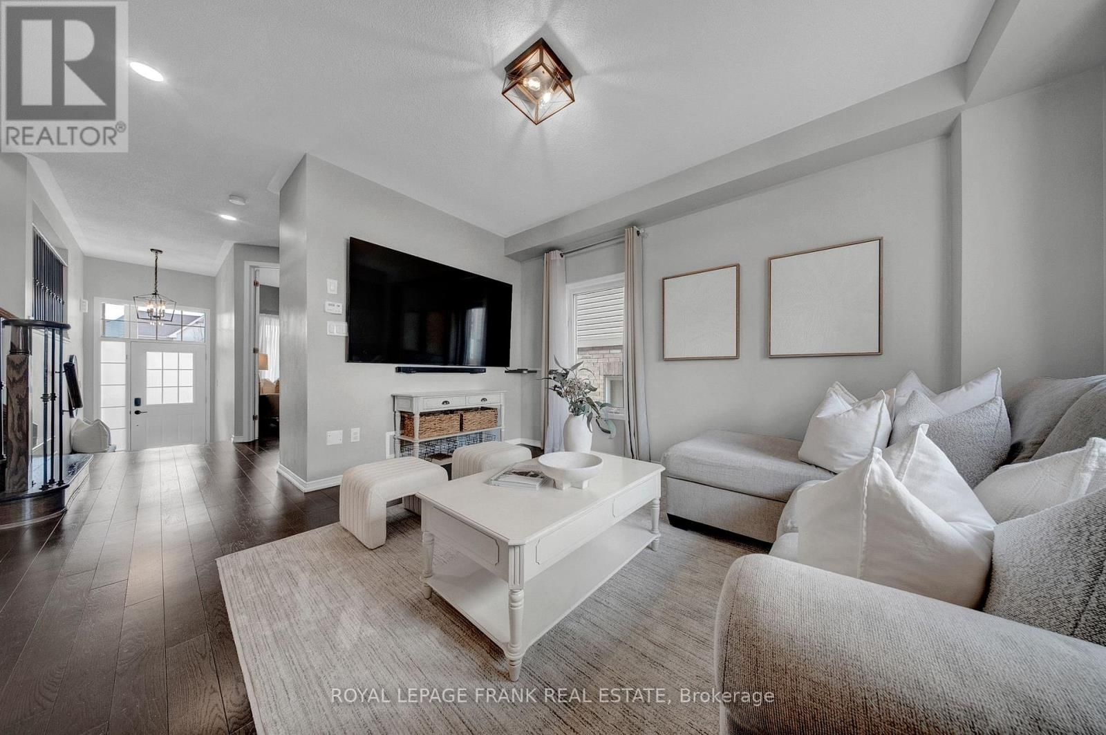 19 JACK ROACH ST STREET Image 13