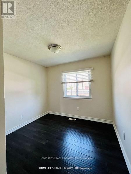 11 - 50 BLACKWELL AVENUE Image 10