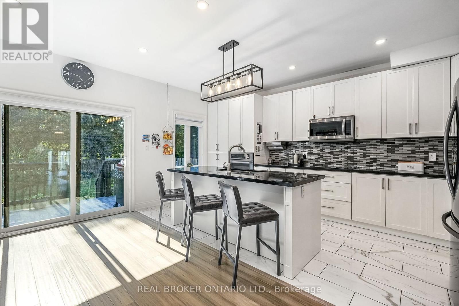 32B CEDAR DRIVE Image 11