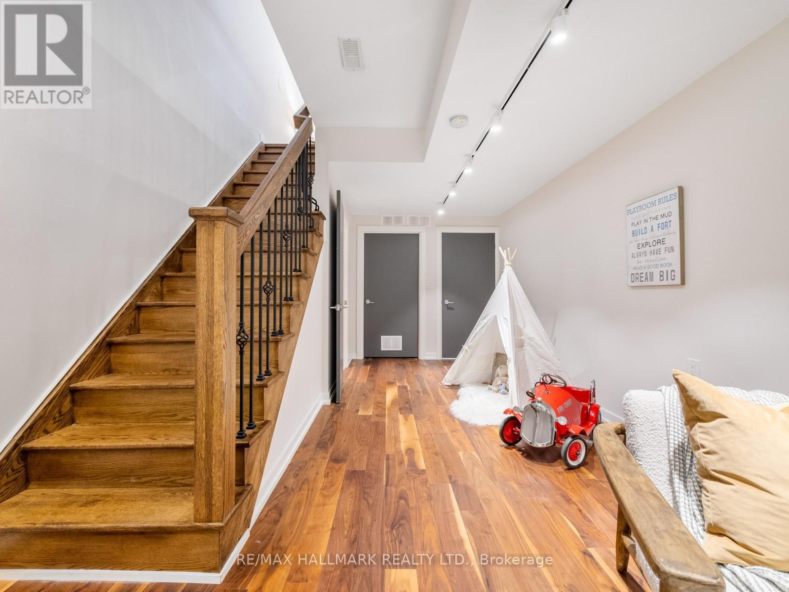 246B SCARBOROUGH ROAD Image 37